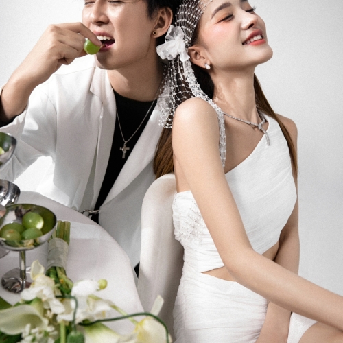 Pre-Wedding Concept "Chạm" 