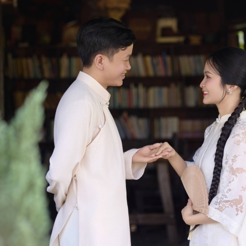 Hong Ngan - Dang Duy