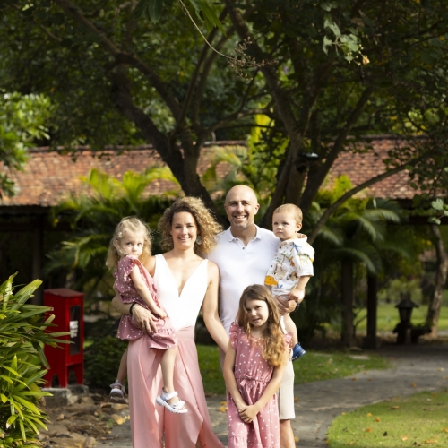 Gia đình Ghanbari (Russia)