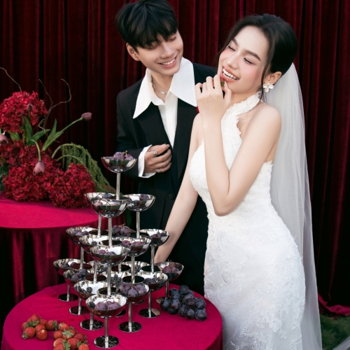 Concept bàn tiệc đỏ (phụ phí 2 triệu)